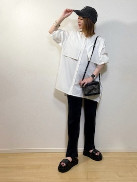 「PBLIM（ページボーイリム）のアイテム（サンダル）」を使った、高野軍曹さん（レディース・158cm）の春コーディネート