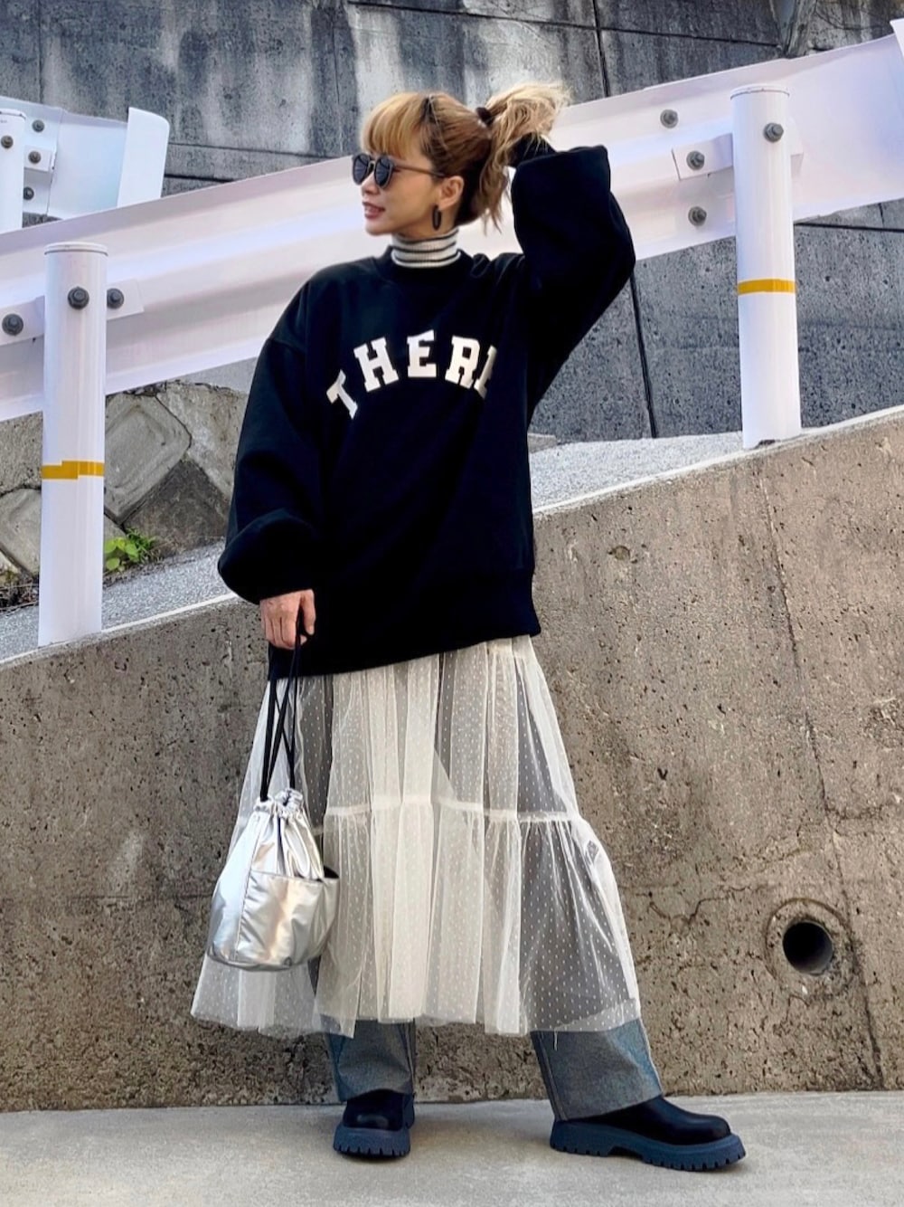 スウェットを使った「レースキャミワンピース」の人気ファッション  