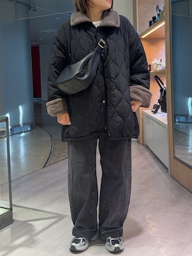 「アイテム（ボディバッグ/ウエストポーチ）」を使った、yyuuuさん（レディース・158cm）の冬コーディネート