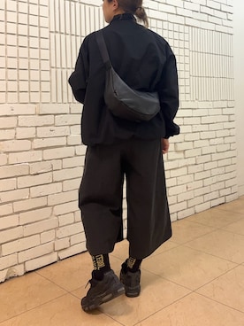 「アイテム（ボディバッグ/ウエストポーチ）」を使った、yyuuuさん（レディース・158cm）の秋コーディネート