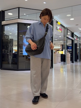 「russet（ラシット）のソフトレザーラウンドビッグショルダーバッグ(CE-1325)（ショルダーバッグ、ブラック系）」を使った、yyuuuさん（レディース・158cm）の春コーディネート