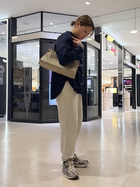 「russet（ラシット）のレザーショルダーバッグ（ショルダーバッグ、グレー系）」を使った、yyuuuさん（レディース・158cm）の春コーディネート