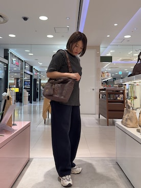 「russet（ラシット）の【今季大注目】ナイロンラフィア2WAYトートバッグ（トートバッグ、ブラウン系）」を使った、yyuuuさん（レディース・158cm）の夏コーディネート