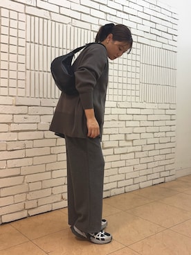 「アイテム（ボディバッグ/ウエストポーチ）」を使った、yyuuuさん（レディース・158cm）の秋コーディネート