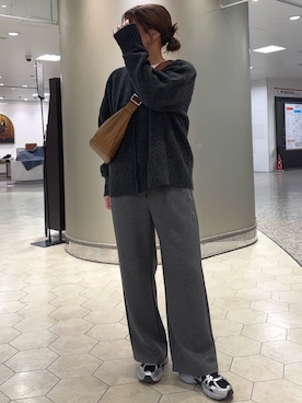 「アイテム（ボディバッグ/ウエストポーチ）」を使った、yyuuuさん（レディース・158cm）の秋コーディネート