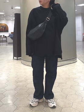 「アイテム（ボディバッグ/ウエストポーチ）」を使った、yyuuuさん（レディース・158cm）の秋コーディネート