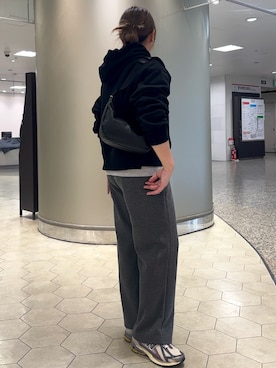 「アイテム（ボディバッグ/ウエストポーチ）」を使った、yyuuuさん（レディース・158cm）の秋コーディネート