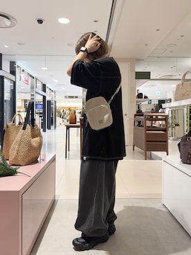 「russet（ラシット）の【撥水】コーデュラナイロンスクエアショルダーバッグ（ショルダーバッグ、グレー系）」を使った、yyuuuさん（レディース・158cm）の夏コーディネート