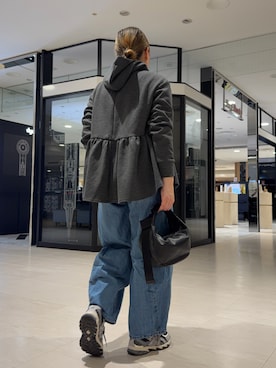 「russet（ラシット）の【お気に入り登録数1万超え】ソフトレザーラウンドショルダーバッグ(CE-1326)（ボディバッグ/ウエストポーチ、ブラック系）」を使った、yyuuuさん（レディース・158cm）の春コーディネート