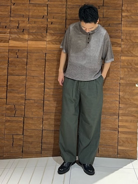 「SENSE OF PLACE by URBAN RESEARCH（センスオブプレイスバイアーバンリサーチ）の『洗濯可』リネンタッチメッシュヘンリーニット（ニット/セーター、ブラウン系）」を使った、takuさん（メンズ・165cm）の夏コーディネート