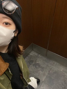 「カラーサングラス」｜「アイテム（その他アウター）」を使った、hiyoriさん（レディース・157cm）の冬コーディネート