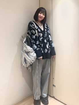 「アイテム（バックパック/リュック、シルバー系）」を使った、sachiさん（レディース・160cm）の春コーディネート