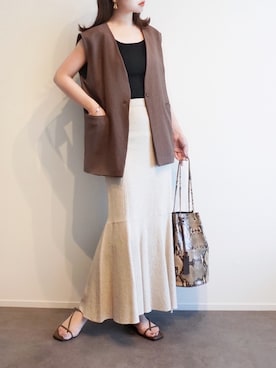 「F by ROSSO（エフバイロッソ）のF by ROSSO　リネン混マーメイドスカート∴（スカート）」を使った、haushinkaさん（レディース・157cm）の夏コーディネート