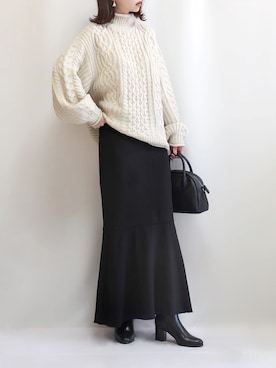 「RIVE DROITE（リヴドロワ）のニュアンスモチーフイヤリング（イヤリング）」を使った、haushinkaさん（レディース・157cm）の冬コーディネート