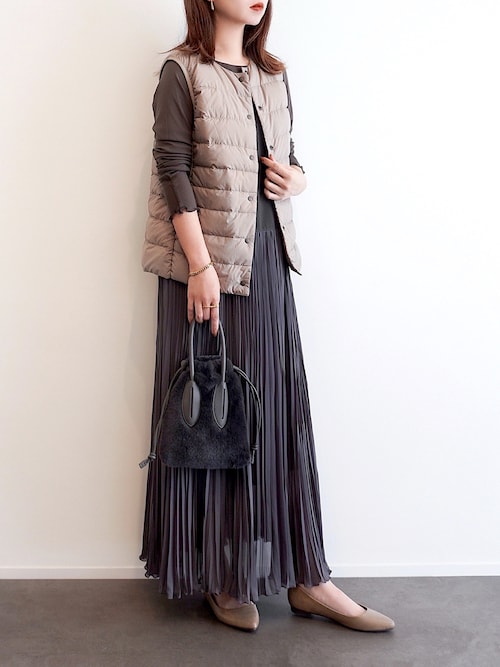 nobleノーブル　シアーシフォンプリーツキャミワンピース　36 ナチュラル 追加》シアーシフォンプリーツキャミワンピース（ワンピース