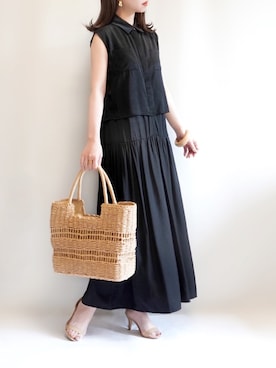 「RIVE DROITE（リヴドロワ）のニュアンスモチーフイヤリング（イヤリング）」を使った、haushinkaさん（レディース・157cm）の春コーディネート