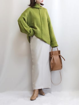 「RIVE DROITE（リヴドロワ）のニュアンスモチーフイヤリング（イヤリング）」を使った、haushinkaさん（レディース・157cm）の秋コーディネート