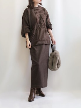 「RIVE DROITE（リヴドロワ）のニュアンスモチーフイヤリング（イヤリング）」を使った、haushinkaさん（レディース・157cm）の秋コーディネート