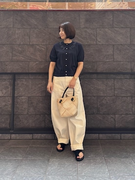 「URBAN RESEARCH ROSSO WOMEN(アーバンリサーチ ロッソ)のMARILYN MOON EMBROIDERY KNIT CARDIGAN(カーディガン/ボレロ、ブルー系)」を使った、ERIさん(レディース・158cm)の春コーディネート