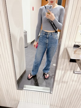 「OOFOS（ウーフォス）のOOFOS/ウーフォス　OOriginal（サンダル、ブラック系）」を使った、Rさん（レディース・165cm）の春コーディネート