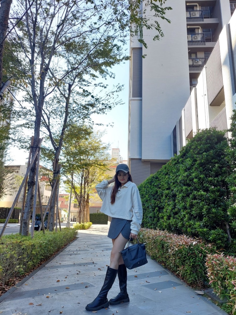 「Photoshoot、Sunnyday、shein、LONGCHAMP、PUMA」｜「SHEINのアイテム（キャップ、グレー系）」を使った、Biffi Fu  🇹🇼さん（レディース・166cm）の冬コーディネートの1枚目の写真