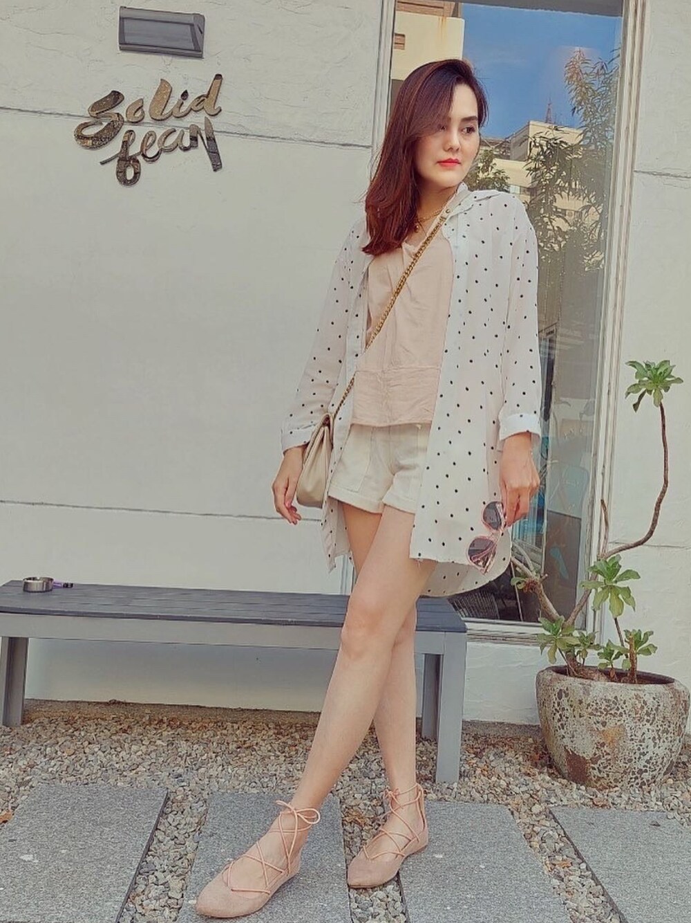 「Photoshoot、ootd、SHEIN、beige、somethingborrowed、Magenakelly、ZARA、monday、CHILL、summer」｜「ZARAのアイテム（ベスト、その他）」を使った、Biffi Fu  🇹🇼さん（レディース・166cm）の夏コーディネートの1枚目の写真