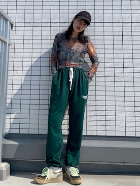 「シースルー」｜「アイテム（スウェットパンツ）」を使った、なつさん（レディース・166cm）の春コーディネート