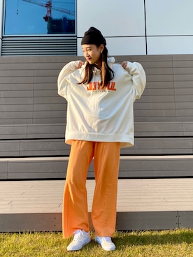 「アイテム（パンツ、オレンジ系）」を使った、なつさん（レディース・166cm）の秋コーディネート