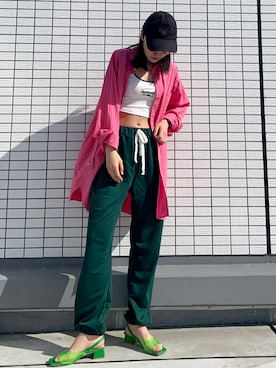 「スクエアトゥ」｜「アイテム（スウェットパンツ）」を使った、なつさん（レディース・166cm）の春コーディネート