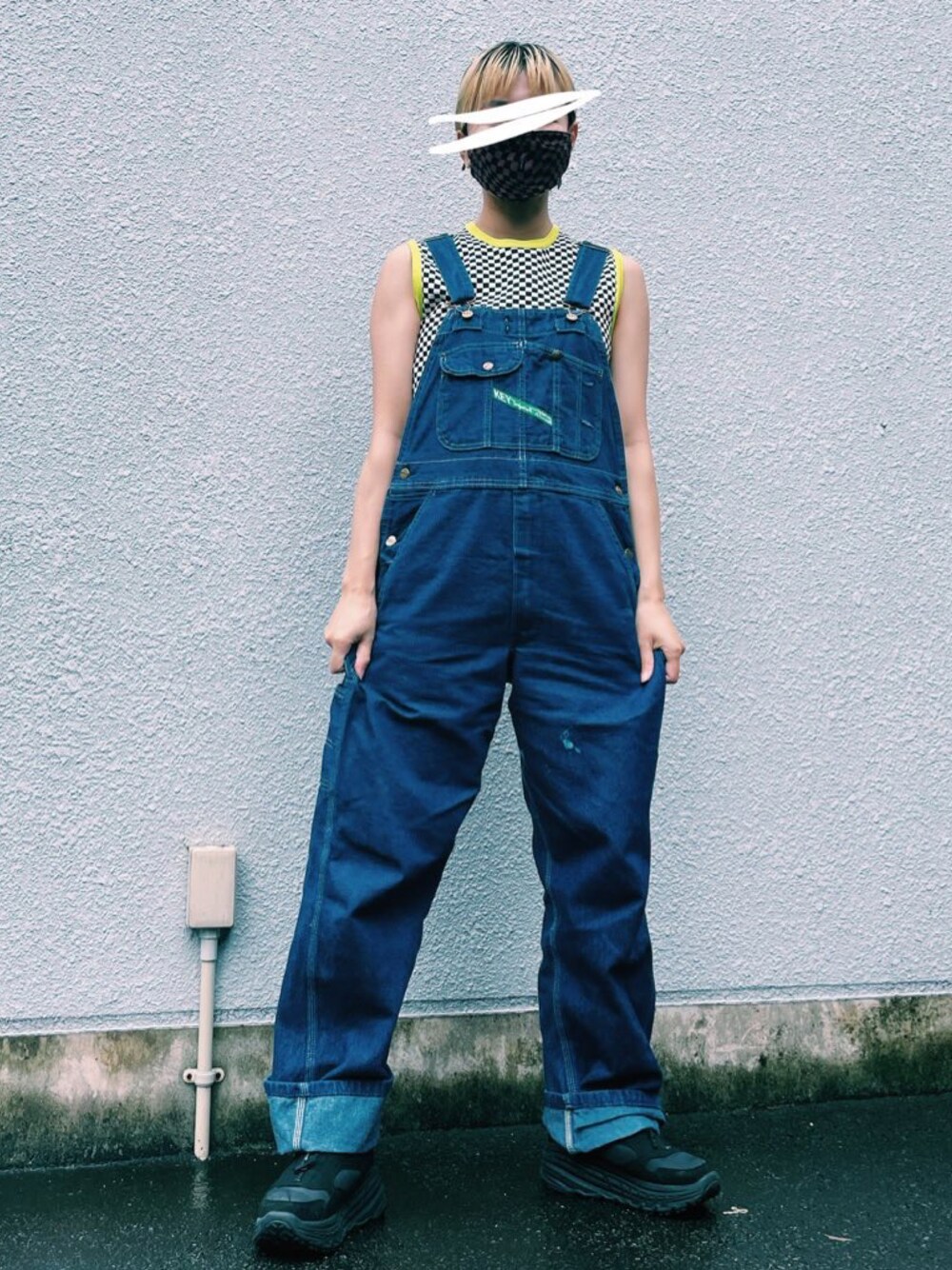 「夏コーデ、オーバーオール、key、ZARA、チェッカーブロック」｜「VINTAGEのアイテム（サロペット/オーバーオール、ブルー系）」を使った、Chinkkarinさん（レディース・165cm）の夏コーディネートの1枚目の写真