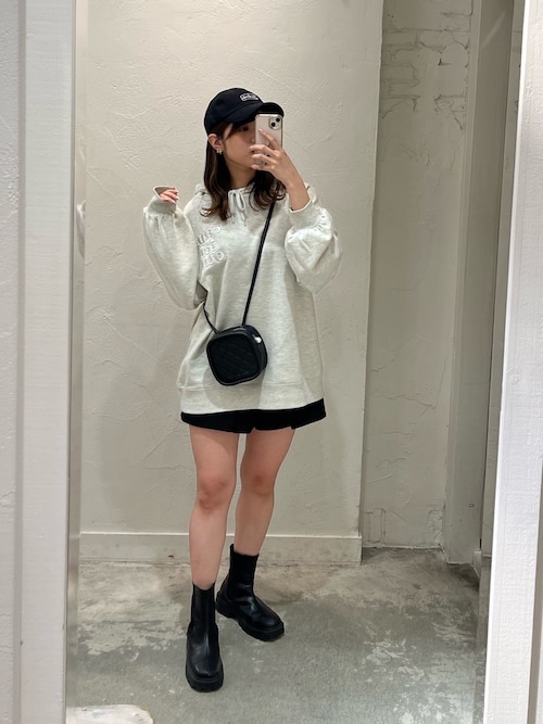 オリーブ色 プリーツ ショートパンツ ベルト付き