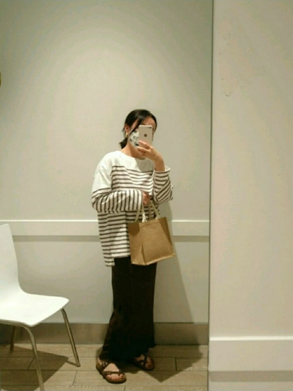 「MUJI、ストライプ、ootd、LOWRYS FARM、大人カジュアル、秋のコーデ」｜「BIRKENSTOCKのアイテム（サンダル、ブラウン系）」を使った、ko_mo_moさん（レディース・158cm）の秋コーディネートの1枚目の写真