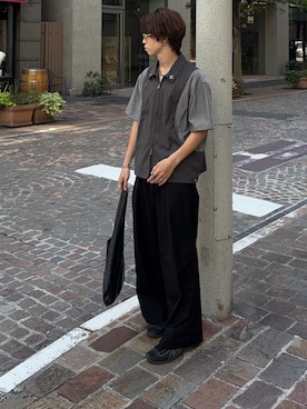 「Bleme（ブレム）のアイテム（スラックス）」を使った、がんさん（メンズ・177cm）の夏コーディネート