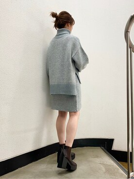 「消えそうな色コーデ」｜「アイテム（ブーツ）」を使った、rina momiuraさん（レディース・157cm）の秋コーディネート
