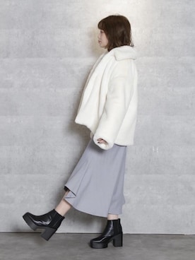 「マキシスカート」｜「アイテム（その他アウター）」を使った、rina momiuraさん（レディース・157cm）の冬コーディネート