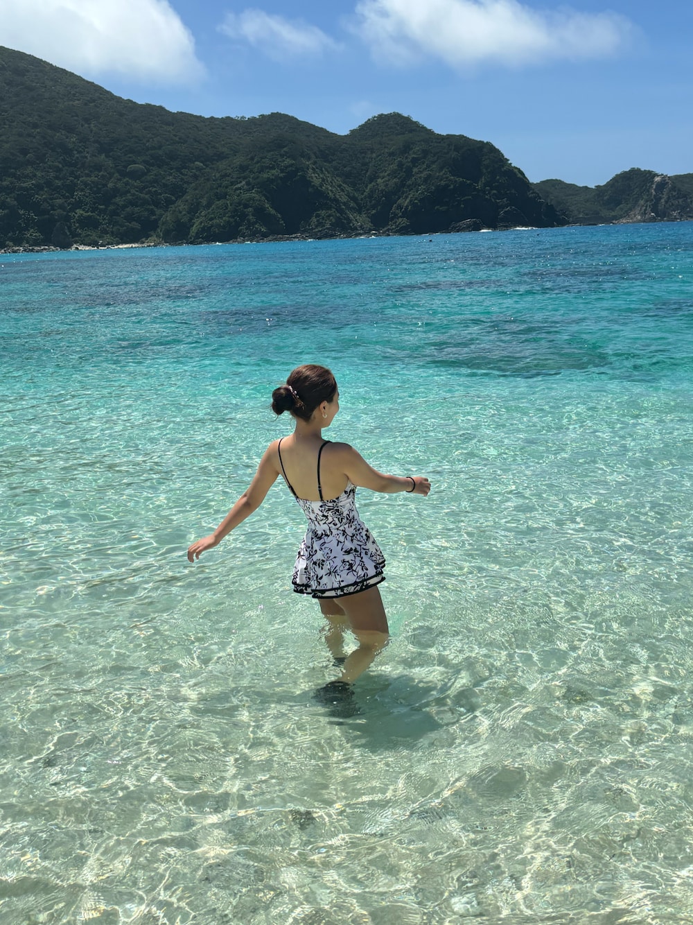 「水着、ビキニ、ワンピース水着、夏コーデ、低身長コーデ、沖縄、SHEIN」｜「SHEINのアイテム（水着、ホワイト系）」を使った、⭐️Kaori⭐️さん（レディース・148cm）の夏コーディネートの1枚目の写真