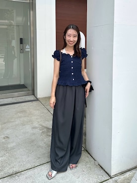 「mystic（ミスティック）の26AWシャーリングフレンチブラウス（シャツ/ブラウス、ブルー系）」を使った、YURIさん（レディース・153cm）の夏コーディネート