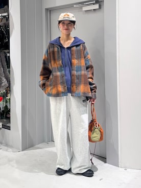 「アイテム（パーカー）」を使った、てりおさん（レディース・162cm）の秋コーディネート