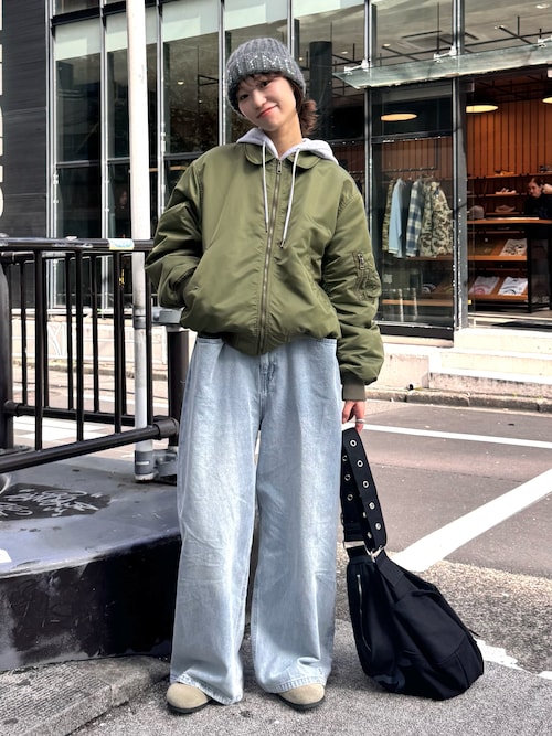 【UNISEX】アシッドウォッシュ加工ロゴジップパーカー