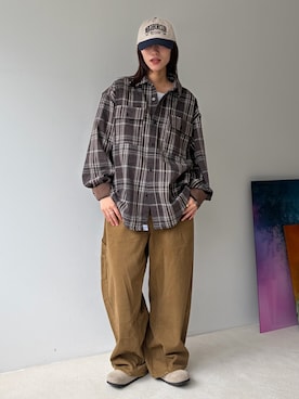 「CIAOPANIC TYPY（チャオパニックティピー）の【UNISEX】コーデュロイ袖切り替え/モールチェックシャツジャケット（シャツ/ブラウス、ブラウン系）」を使った、てりおさん（レディース・162cm）の秋コーディネート