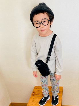 「アイテム（スウェットパンツ）」を使った、ＴＯＵＲＩさん（キッズ・90cm）の秋コーディネート