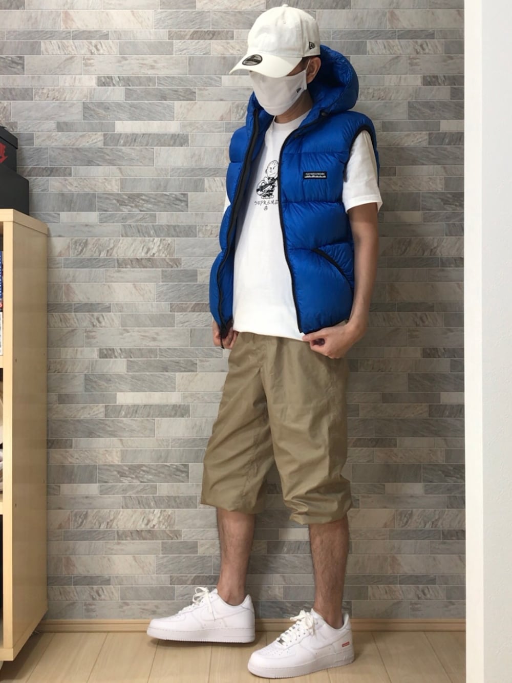 FEATHERED FRIENDSのダウンベストを使った人気ファッション