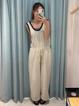 「LOWRYS FARM（ローリーズファーム）のＢＡＳＩＣシアータンク 1042099（タンクトップ、ホワイト系）」を使った、AYAKAさん（レディース・157cm）の夏コーディネート