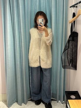 「LOWRYS FARM（ローリーズファーム）のシャギーＺＩＰベスト　579528（ベスト、ホワイト系）」を使った、AYAKAさん（レディース・157cm）の夏コーディネート