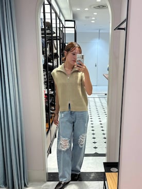 「LOWRYS FARM（ローリーズファーム）のHIGZIPベスト 1055851（ベスト、ベージュ系）」を使った、AYAKAさん（レディース・157cm）の秋コーディネート