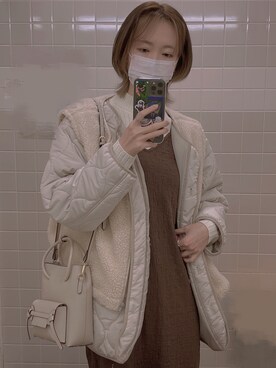 「しまむら（シマムラ）のアイテム（ショルダーバッグ、ベージュ系）」を使った、aたさん（レディース・170cm）の冬コーディネート