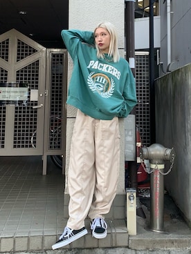 「ペインターパンツ」｜「アイテム（スラックス）」を使った、DAIAさん（レディース・166cm）の秋コーディネート