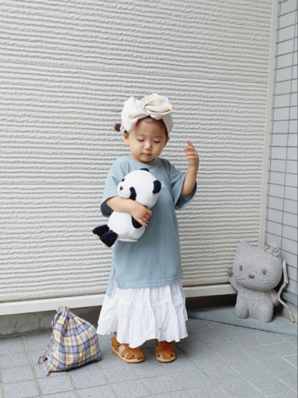 「西松屋のアイテム（ワンピース/ドレス、ブルー系）」を使った、-eeeちゃん-さん（キッズ・80cm）の夏コーディネートの1枚目の写真