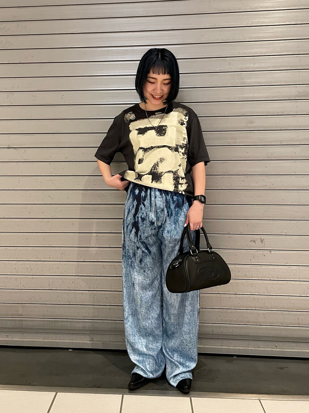 「Diesel、トロンプルイユ、夏コーデ、サッチェルバッグ、メンズライク」｜「DIESELのメンズ Ｔシャツ ロゴ（Tシャツ/カットソー、ブルー系）」を使った、ちゃんしいさん（レディース・156cm）の夏コーディネートの1枚目の写真