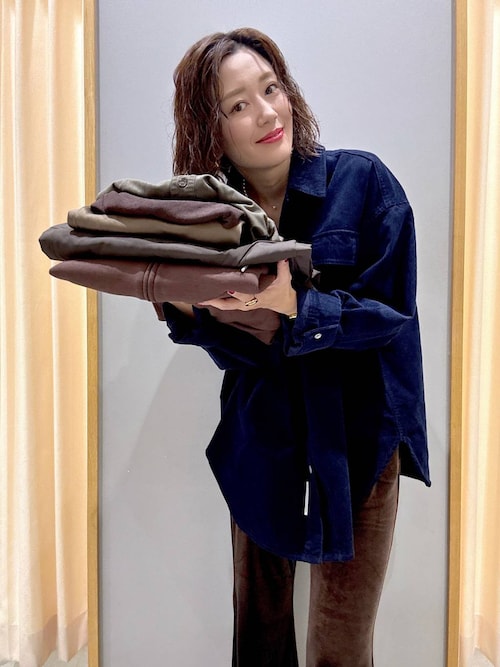 アウトリンキングシアープルオーバー 582453（Tシャツ